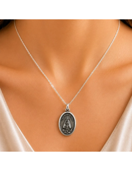 Collar Virgen del Cobre Plata 23 mm | Joyería Religiosa