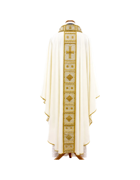 Gloria Dei Ivory Wool Chasuble with Handmade Embroidery | Karelia Arte Sacra