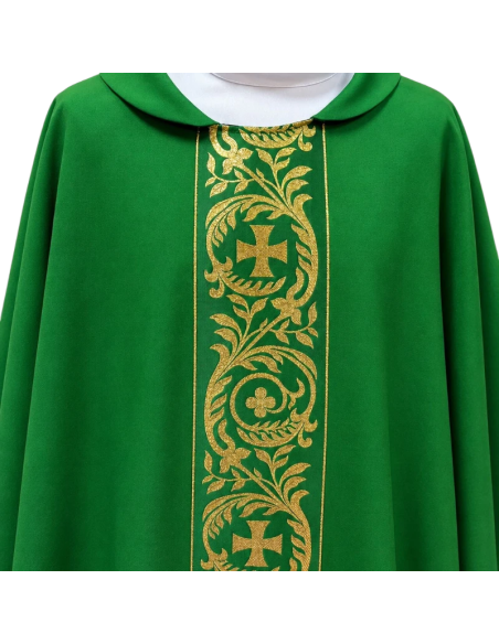 Casulla Via Nova Verde con Bordado Dorado | Karelia