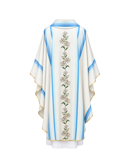 casulla mariana con azucenas bordadas