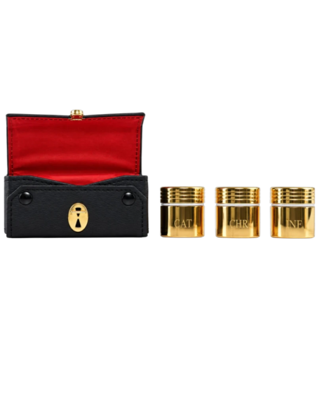 Estuche Negro con recipientes litúrgicos para contener los Santos Óleos