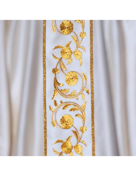 detalle de las piedras cosidas a mano