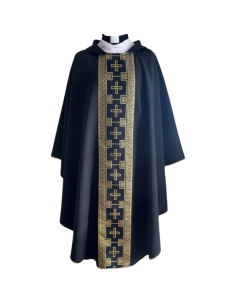 Casulla negra Día de Todos los Santos