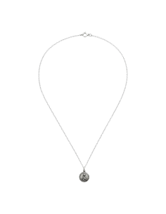 Silver-plated scapular necklace with 9 mm medal, a discreet and elegant religious design. 2