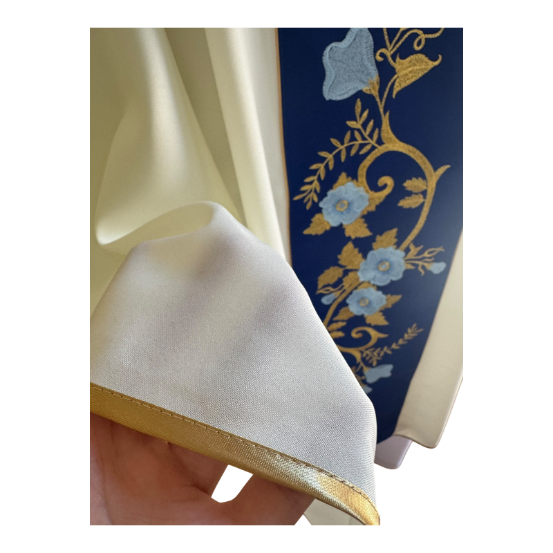 detalle tela mariana